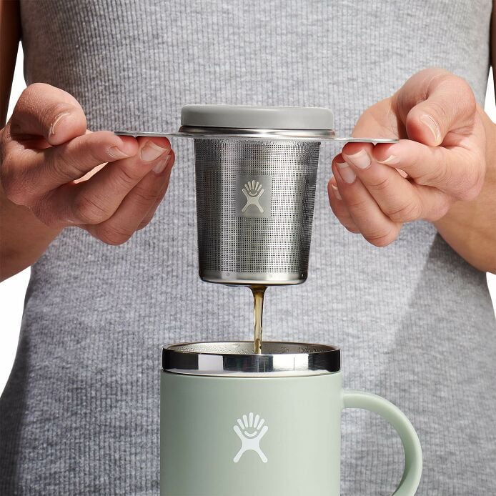 tea-infuser-r2 drif035-tea-infuser-birch-hb-pour_1.jpg