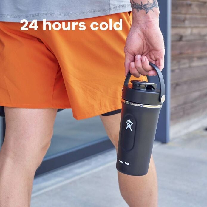 24-oz-insulated-shaker-bottle-s2 hydro_flask_ecomm_en_insulated_shaker_pt03_2000x2000px_4.jpg