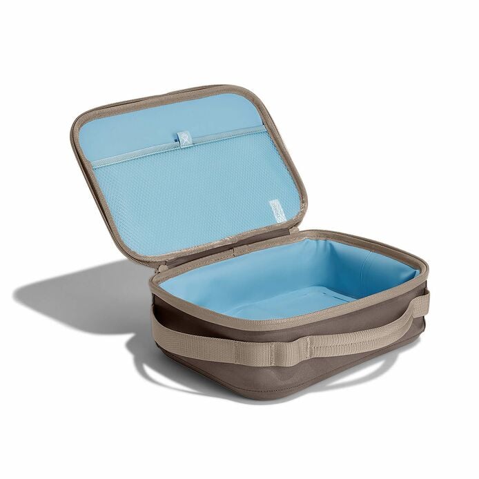 5-l-carry-outtm-lunch-box-b4 lbox217_5lcarryoutlunchbox_sandpiper_angled.jpg