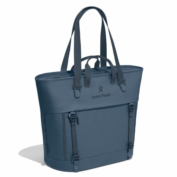 carryouttm-soft-cooler-tote-30-l-r0 maxiit384-carryout-tote-30l-harbor-blue-angled_1_1.jpg